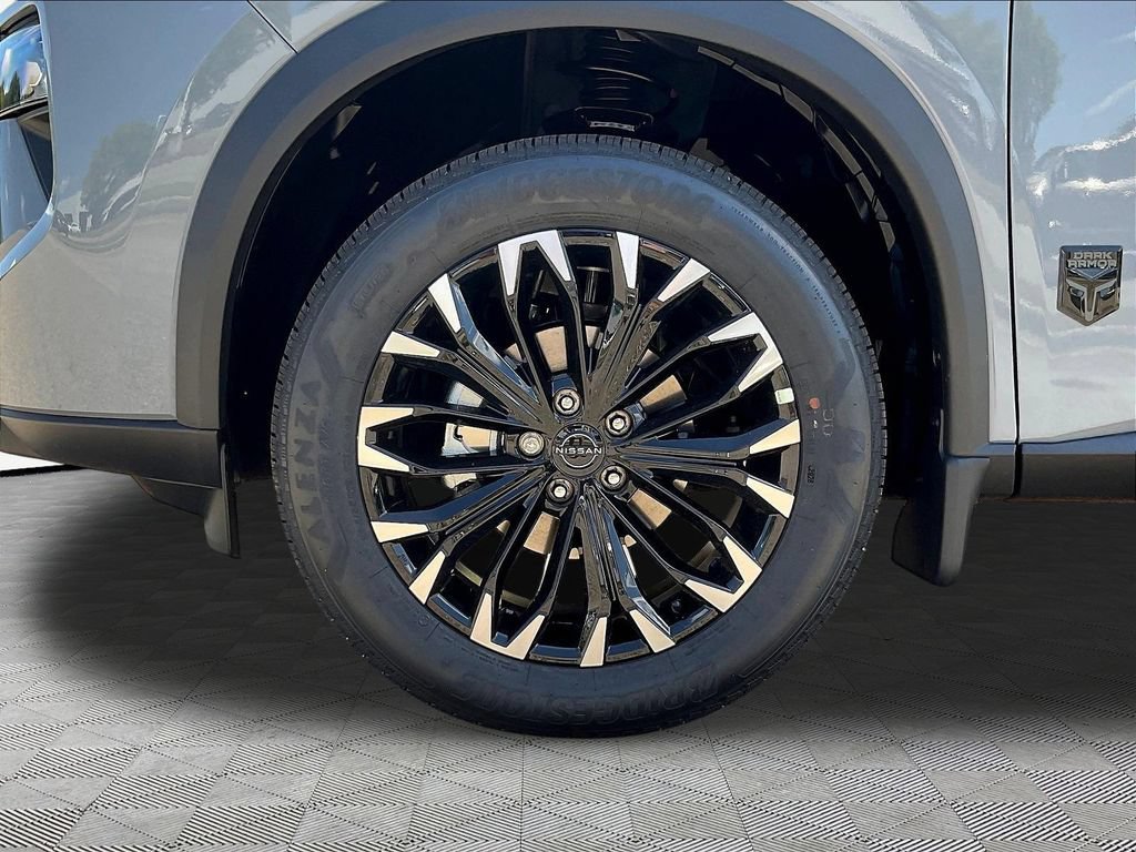 New 2026 Nissan Rogue Dark Armor FWD image 13