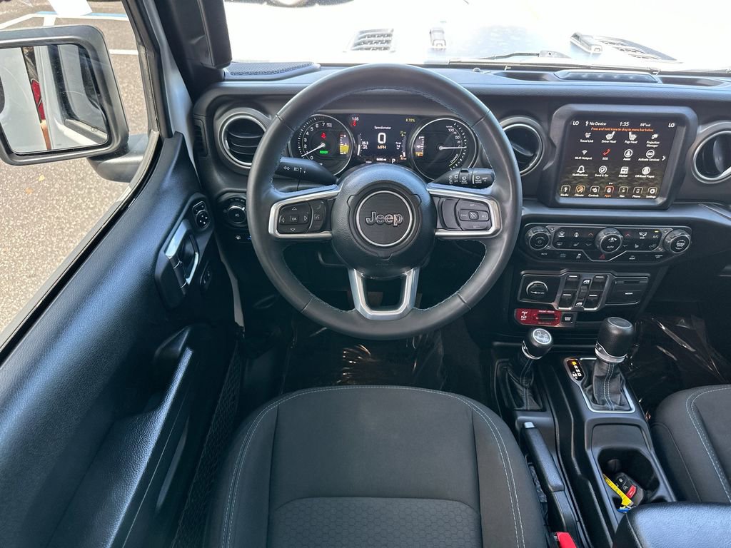 Used 2023 Jeep Wrangler Unlimited Rubicon 4xe w/ Cold Weather Group AWD/4WD image 21