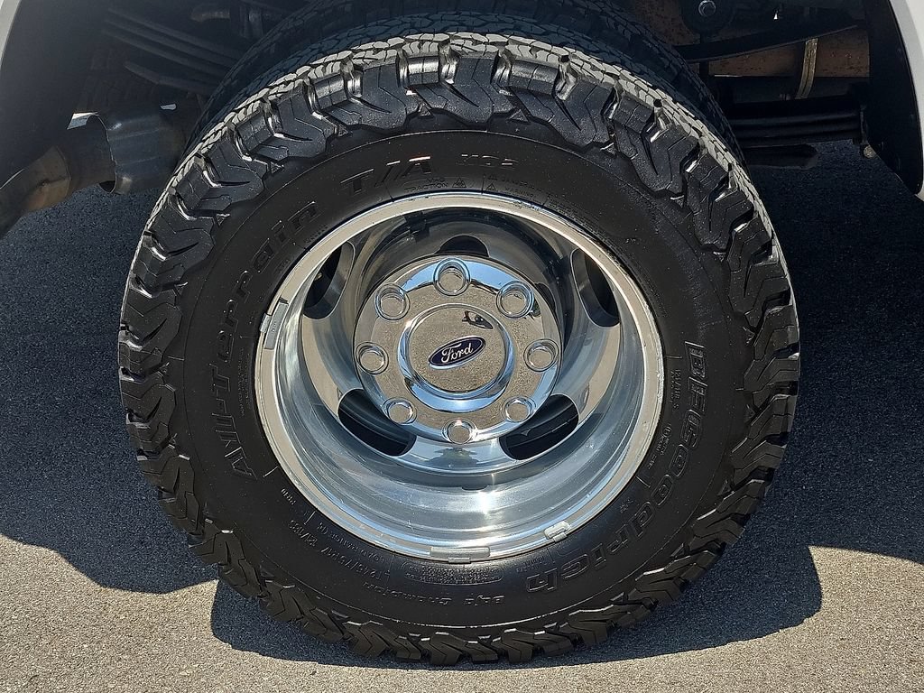 Used 2019 Ford F350 Platinum w/ Platinum Ultimate Package AWD/4WD image 7