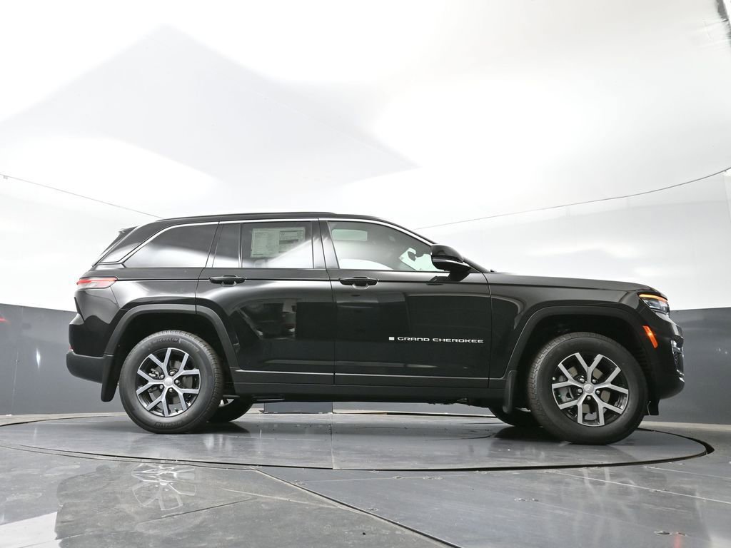 New 2025 Jeep Grand Cherokee Limited w/ Trailer Tow Package image 49