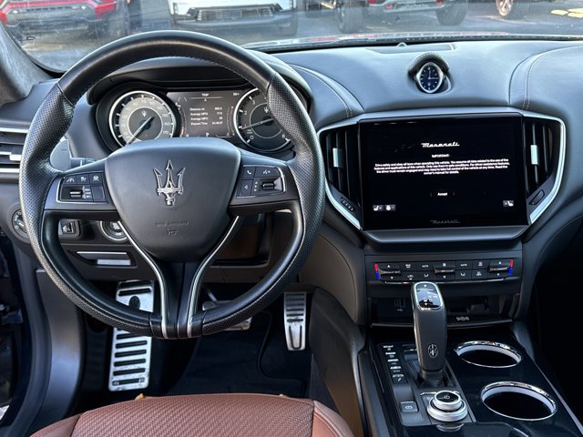 Used 2022 Maserati Ghibli Modena Q4 image 7