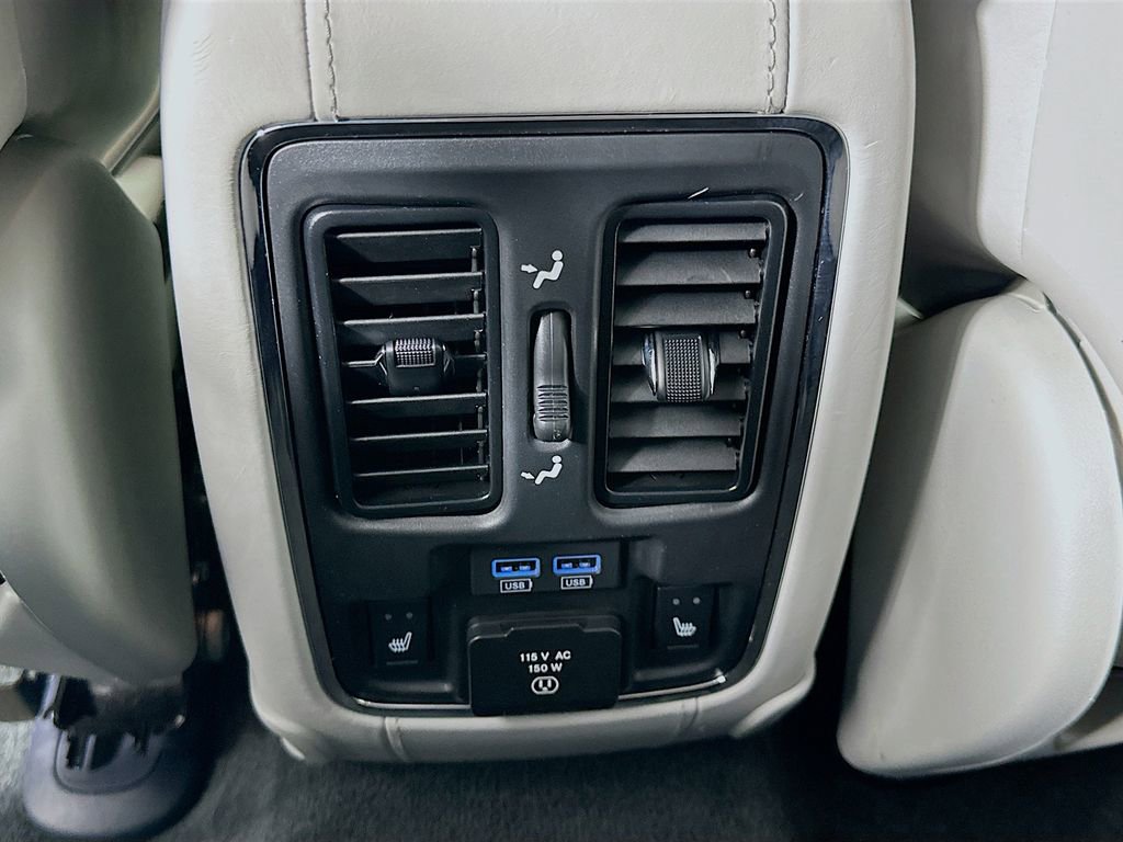 Used 2021 Jeep Grand Cherokee Summit AWD/4WD image 26
