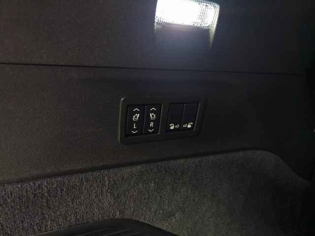 Used 2025 Cadillac Escalade IQ Sport 2 image 7