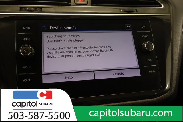 Used 2018 Volkswagen Tiguan SEL AWD/4WD image 25