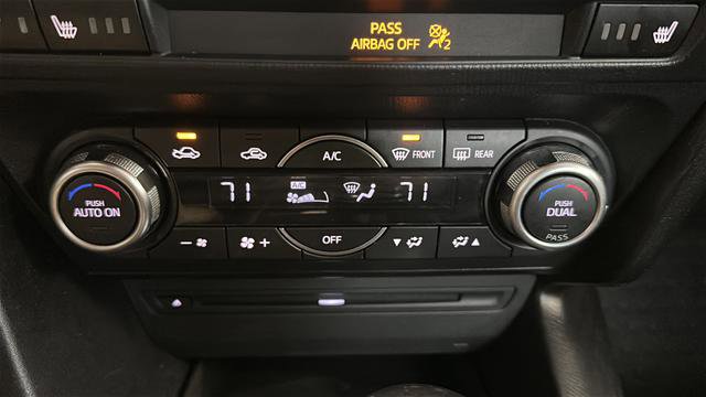 Used 2018 MAZDA MAZDA3 Grand Touring FWD image 18