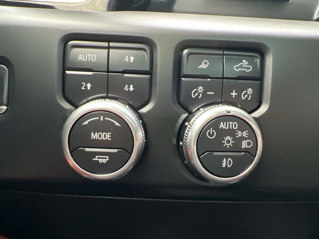 Used 2024 GMC Sierra 3500 Denali Ultimate AWD/4WD image 29