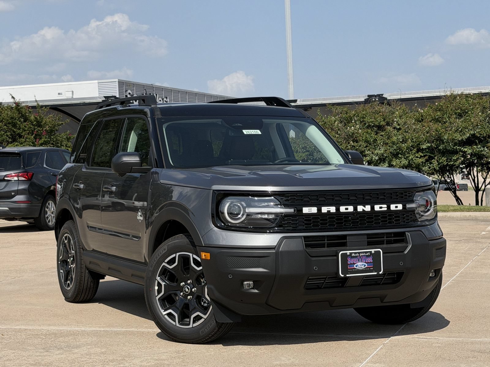 New 2026 Ford Bronco Sport Outer Banks w/ Outer Banks Tech Package+ AWD/4WD video 2