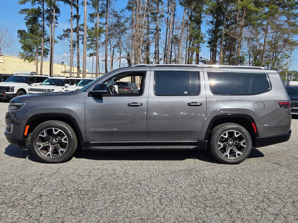 Used 2023 Jeep Wagoneer L Series III w/ Preferred Equipment Group image 4