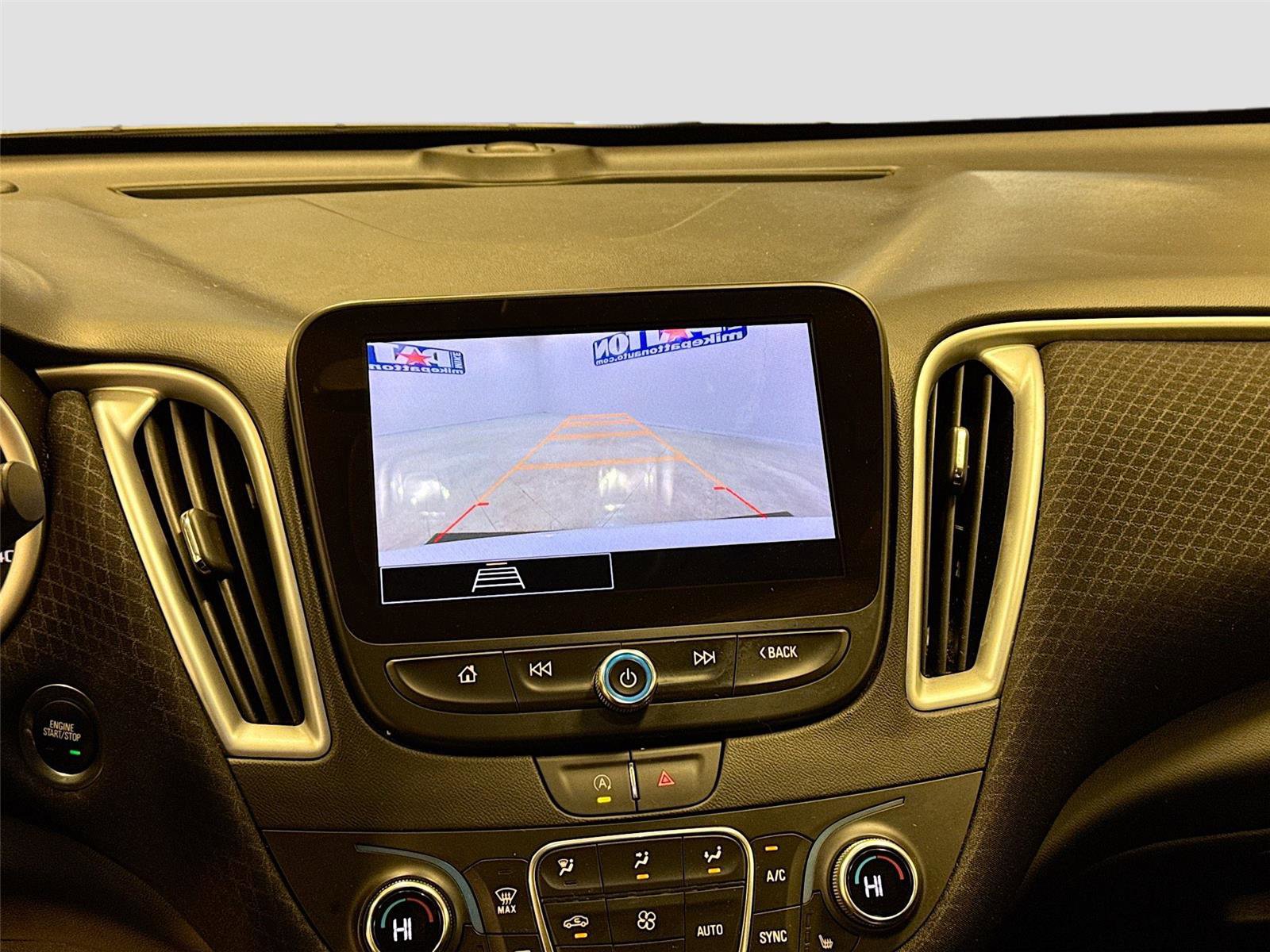 Used 2024 Chevrolet Malibu LT FWD image 13