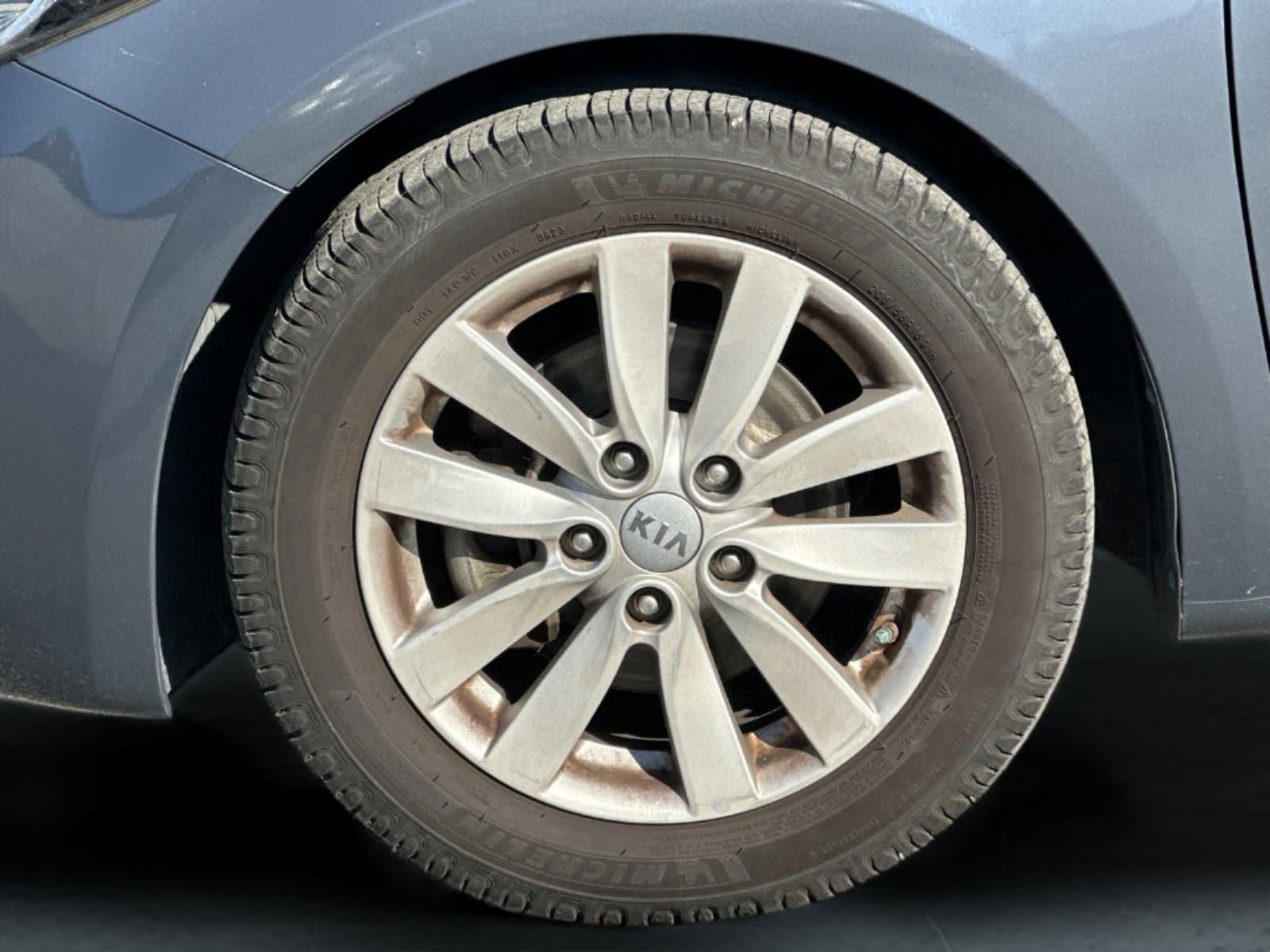 Used 2016 Kia Forte LX w/ LX Popular Plus Package image 21