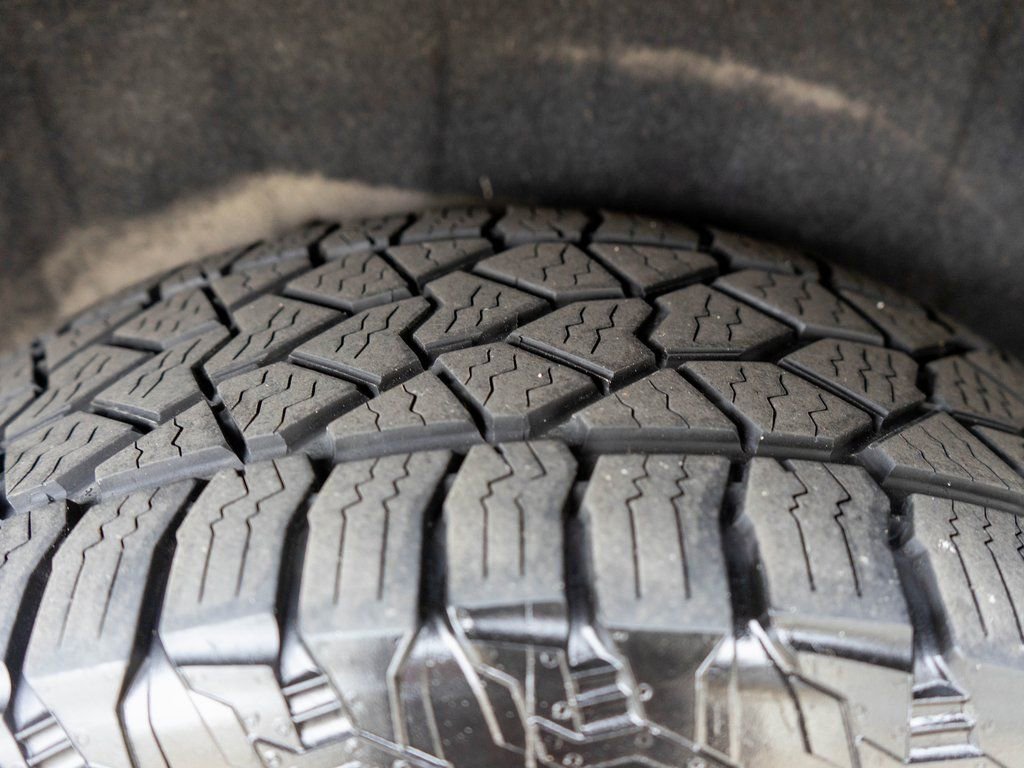 Used 2020 Jeep Grand Cherokee Laredo w/ Quick Order Package 2BN North image 32