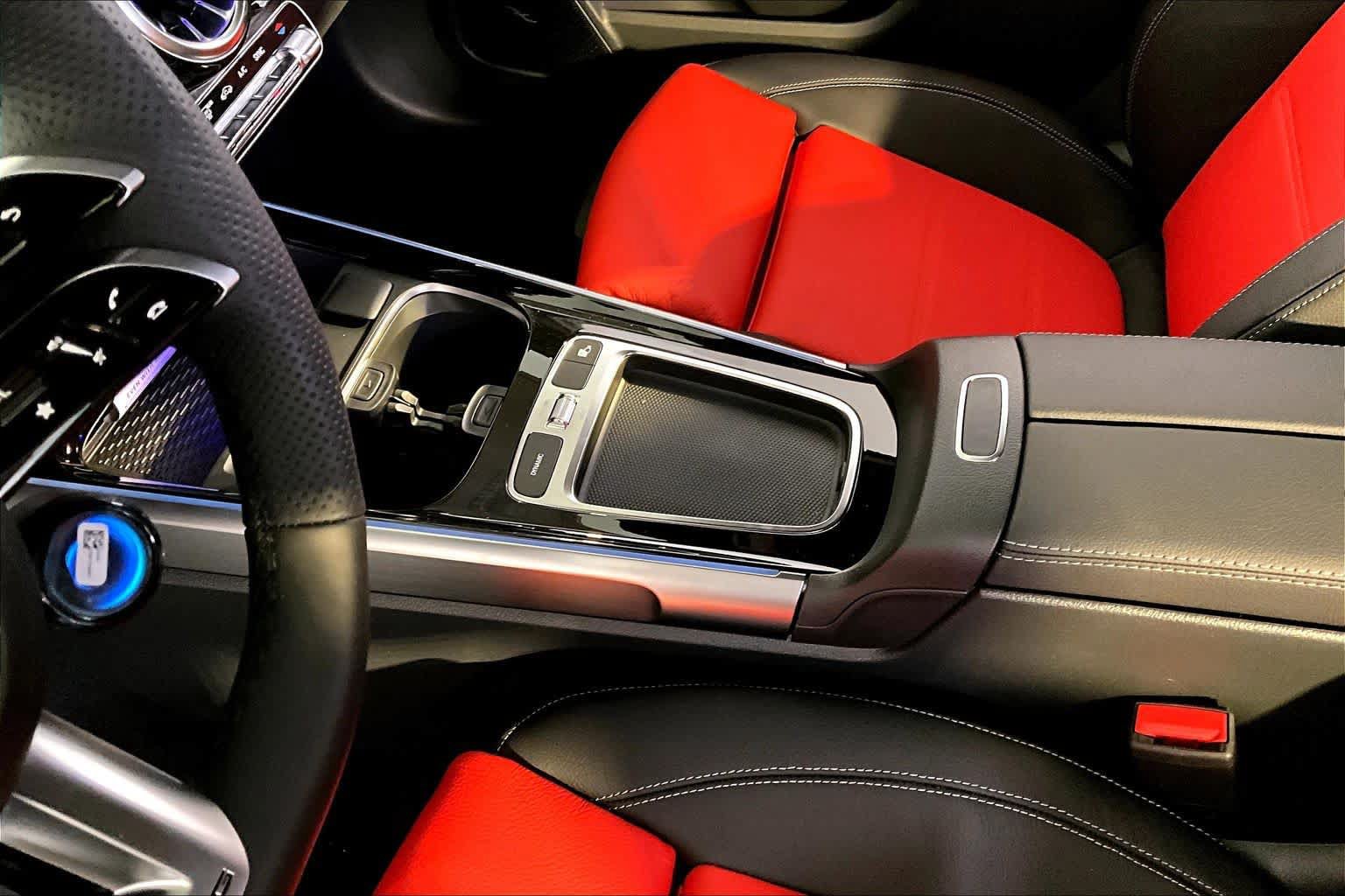 New 2026 Mercedes-Benz GLB 35 AMG 4MATIC image 10