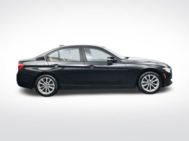Used 2018 BMW 320i Sedan image 3