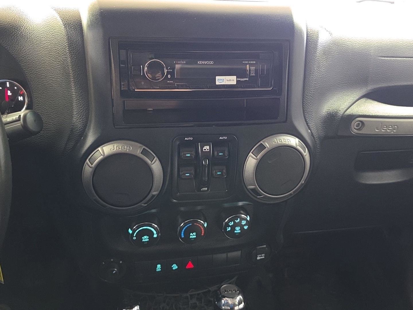 Used 2015 Jeep Wrangler Unlimited Sport w/ Quick Order Package 24S image 9