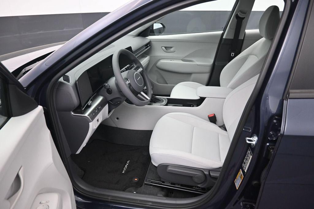 New 2027 Hyundai Kona SE FWD image 9