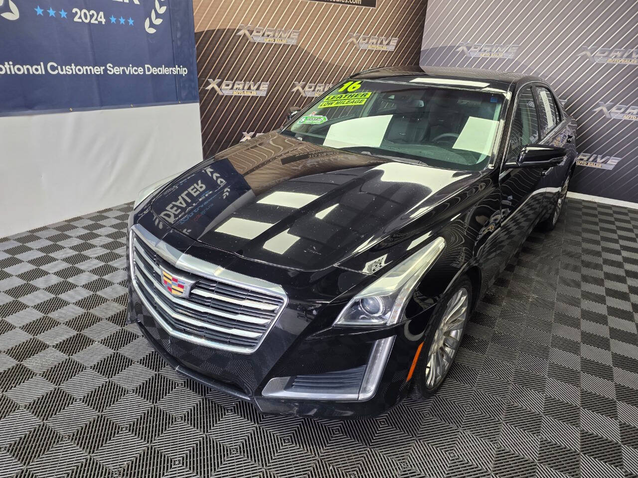 Used 2016 Cadillac CTS Luxury RWD image 2