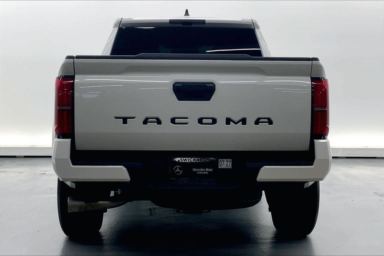 Used 2025 Toyota Tacoma TRD Sport RWD image 3