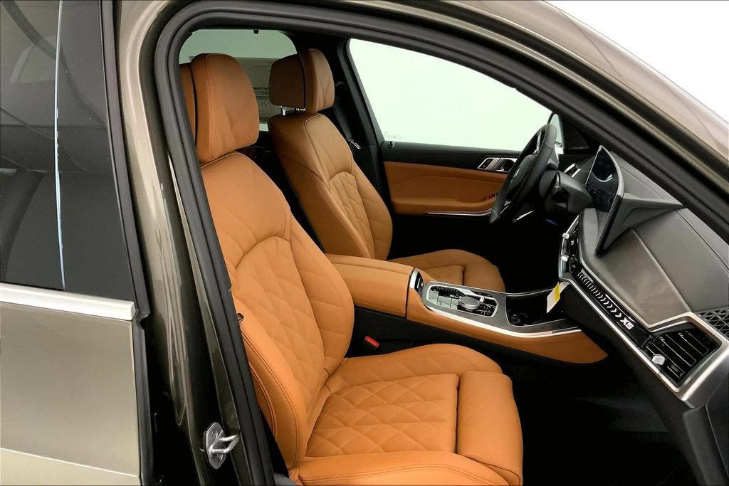 New 2026 BMW X5 xDrive40i w/ Climate Comfort Package AWD/4WD image 7