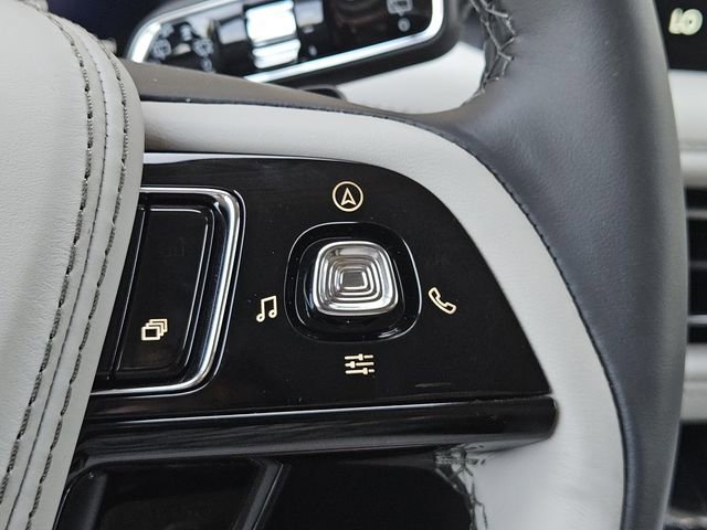 New 2026 Lincoln Aviator 2WD image 16