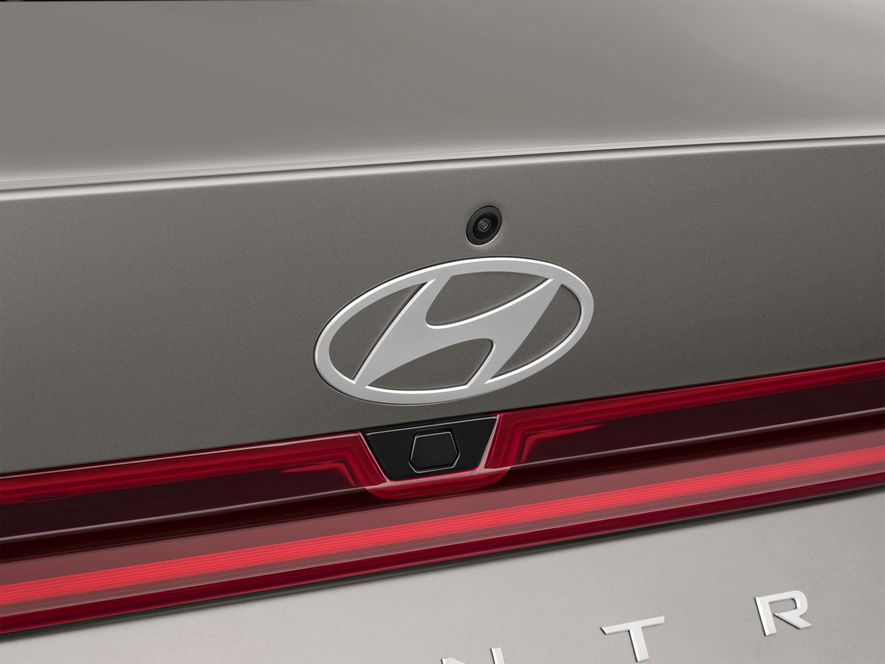 New 2026 Hyundai Elantra Limited FWD image 53