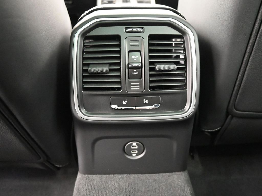 Certified 2026 Porsche Macan S image 25