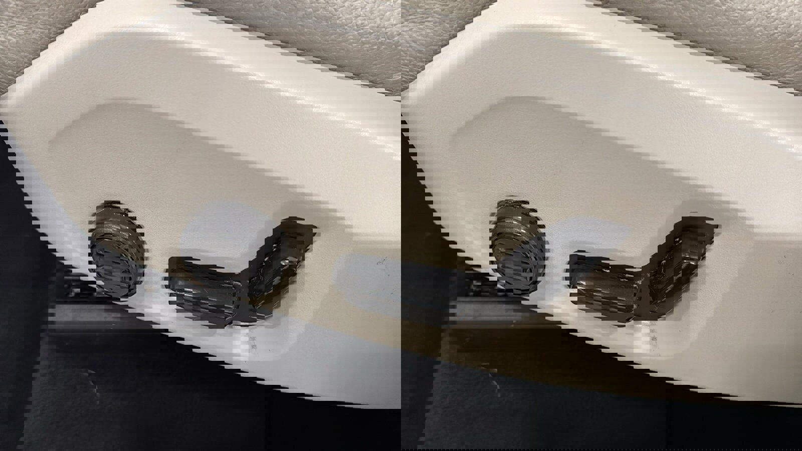 Used 2023 Volvo XC60 B5 Plus image 24