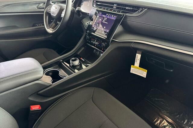 New 2026 Jeep Grand Cherokee Laredo X image 13