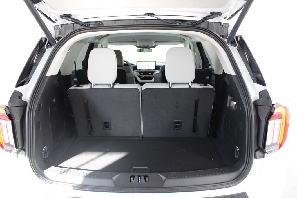 New 2026 Ford Explorer Active w/ Active Comfort Package image 13