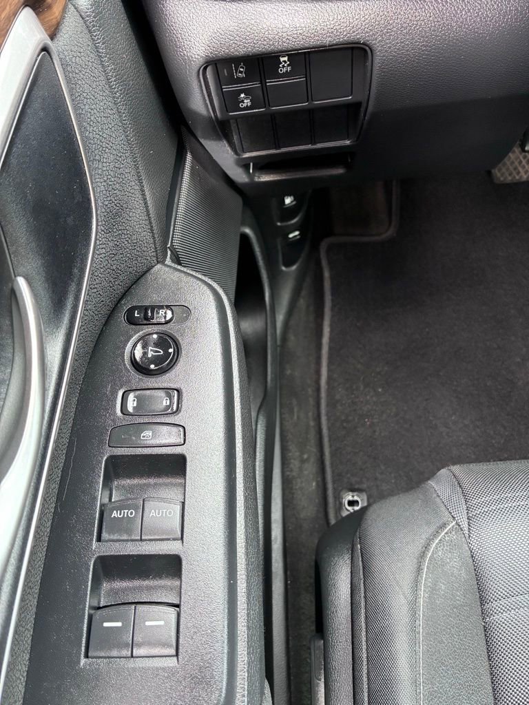 Used 2018 Honda CR-V EX image 23