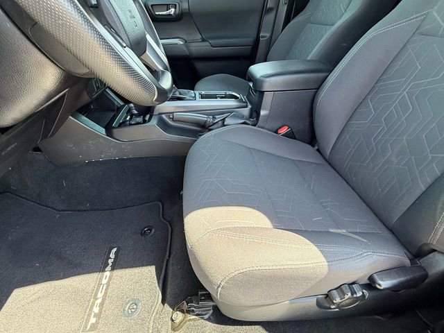 Used 2019 Toyota Tacoma TRD Off-Road RWD image 14