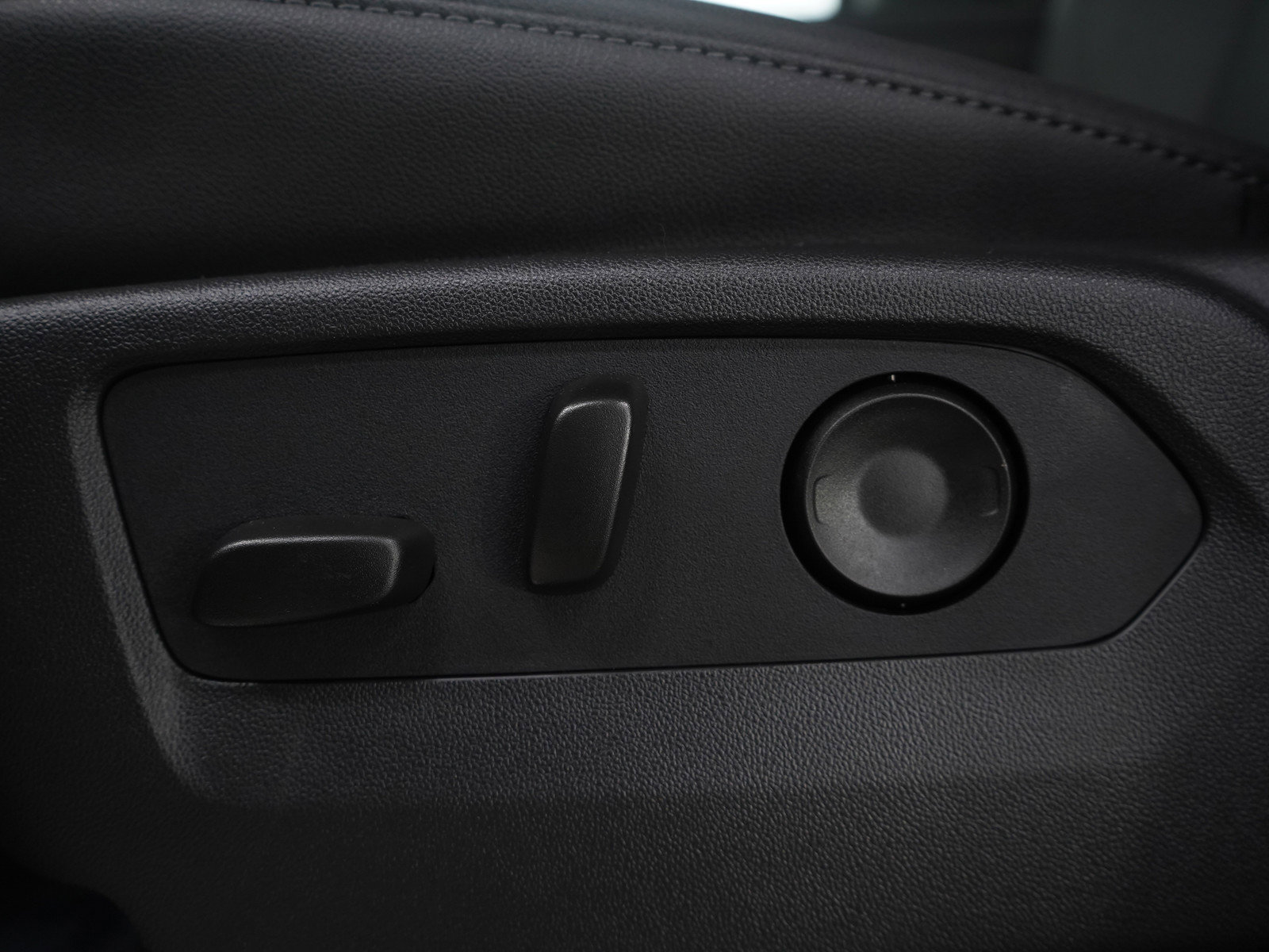 Used 2026 Chevrolet Silverado 1500 RST w/ RST All Star Premium Package image 18