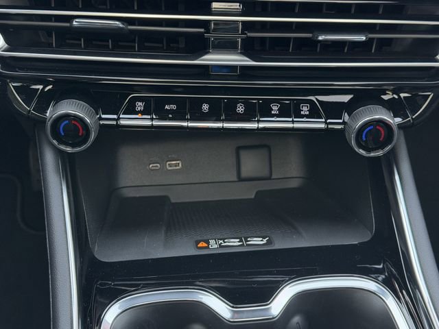 New 2026 Chevrolet Traverse RS image 15