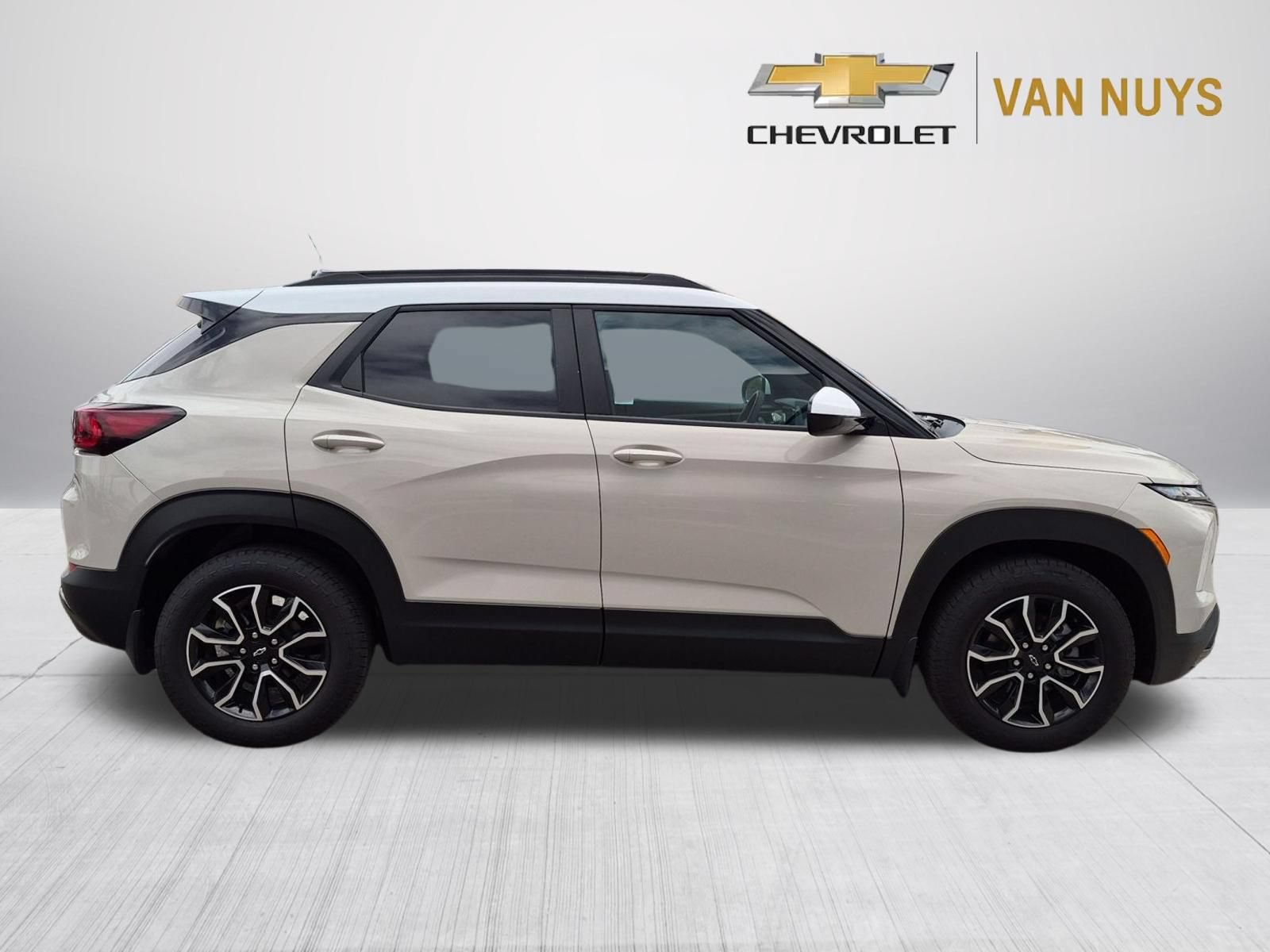 New 2026 Chevrolet TrailBlazer ACTIV w/ Convenience Package FWD image 3