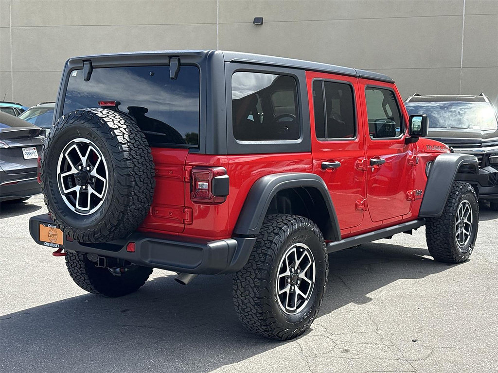 Used 2025 Jeep Wrangler Unlimited Rubicon AWD/4WD image 3
