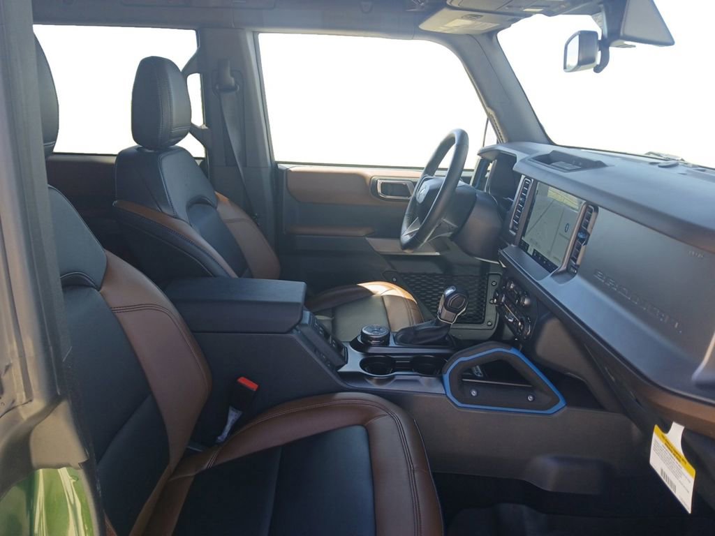 Used 2023 Ford Bronco Outer Banks AWD/4WD image 16