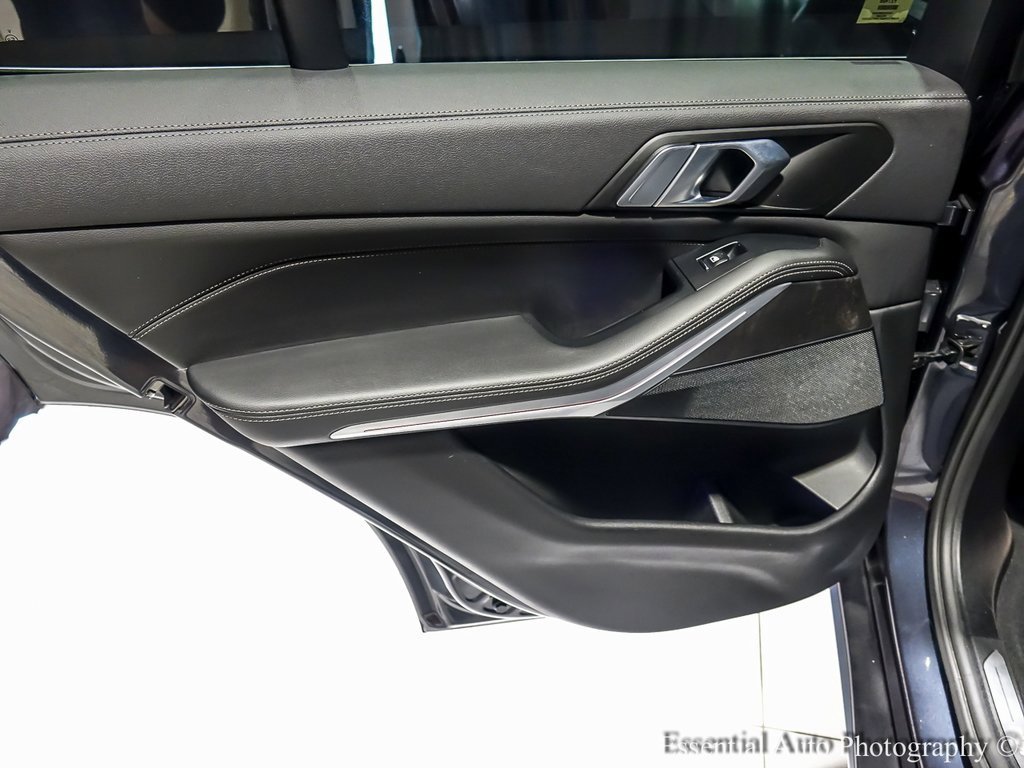 Used 2022 BMW X5 xDrive40i w/ Premium Package image 32