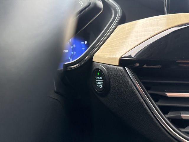 Used 2022 Ford Escape Titanium w/ Titanium Elite Package AWD/4WD image 30