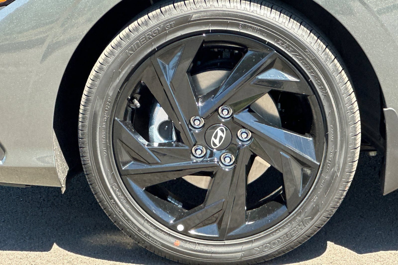New 2026 Hyundai Elantra SEL Sport FWD image 22