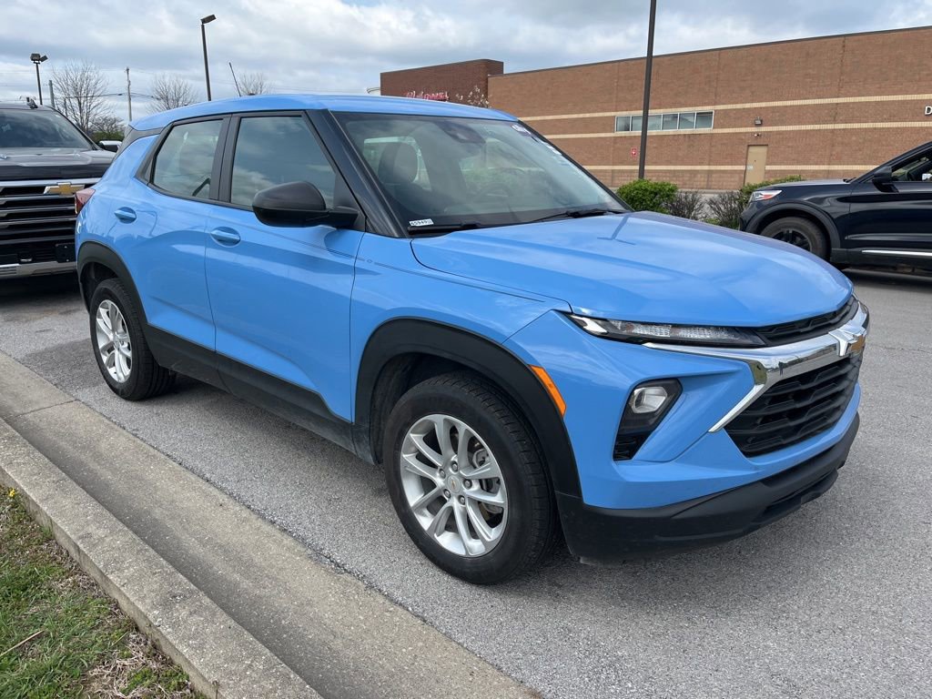 Used 2024 Chevrolet TrailBlazer LS w/ LS Confidence Package image 2