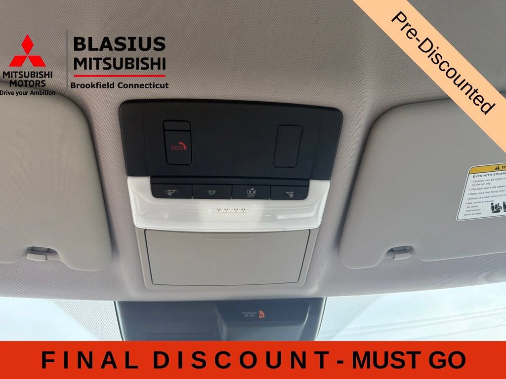Used 2023 Mitsubishi Outlander SEL AWD/4WD image 44