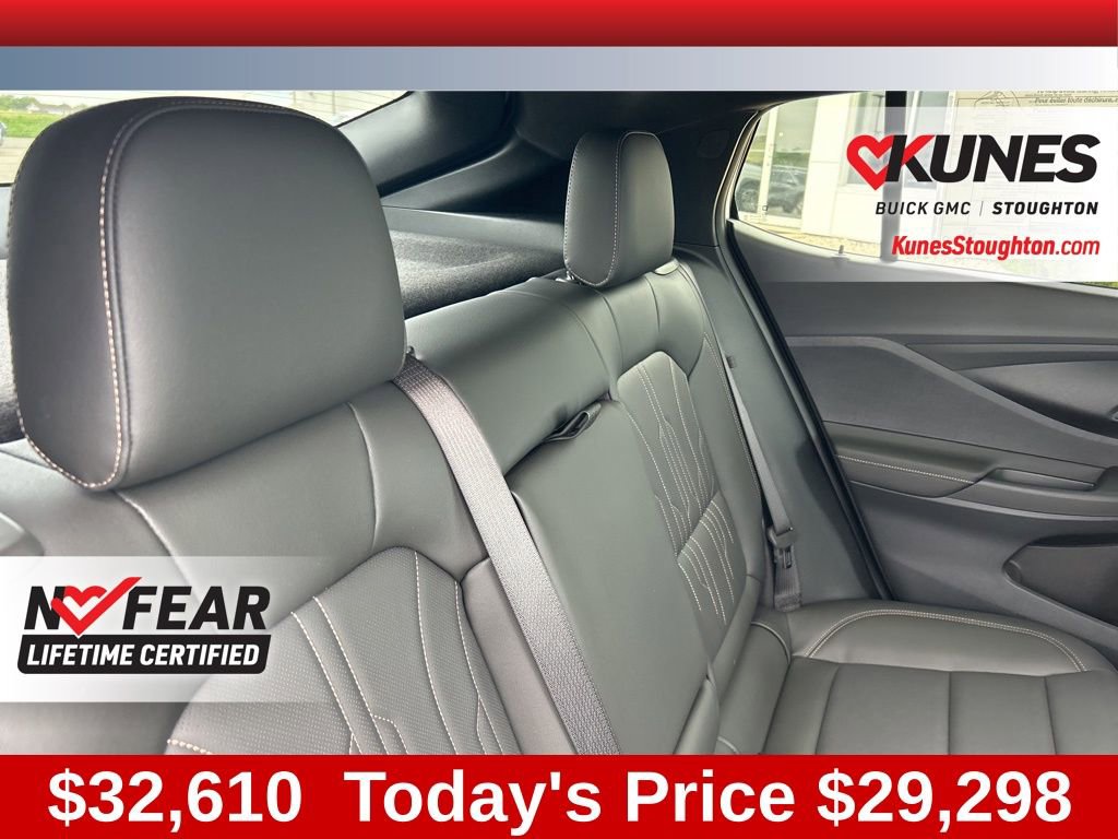 New 2025 Buick Envista Avenir image 55