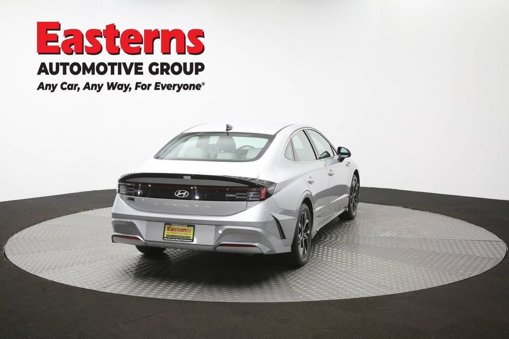 Used 2025 Hyundai Sonata SEL FWD image 39