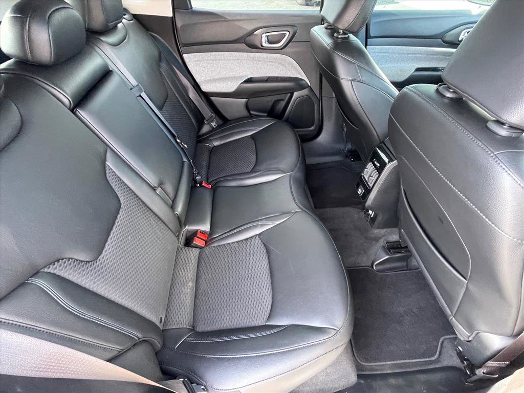 Used 2022 Jeep Compass Latitude FWD image 25