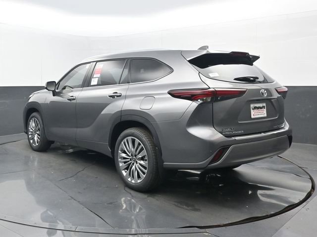 New 2026 Toyota Highlander Platinum AWD/4WD image 3