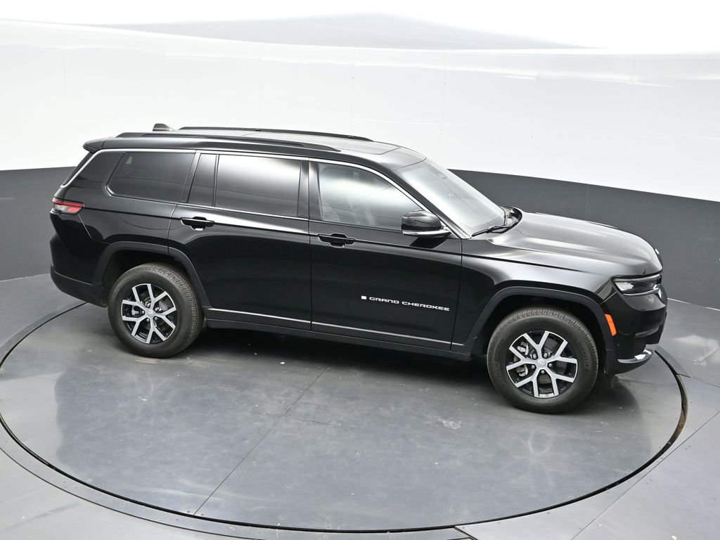 Used 2024 Jeep Grand Cherokee L Limited w/ Luxury Tech Group II image 33