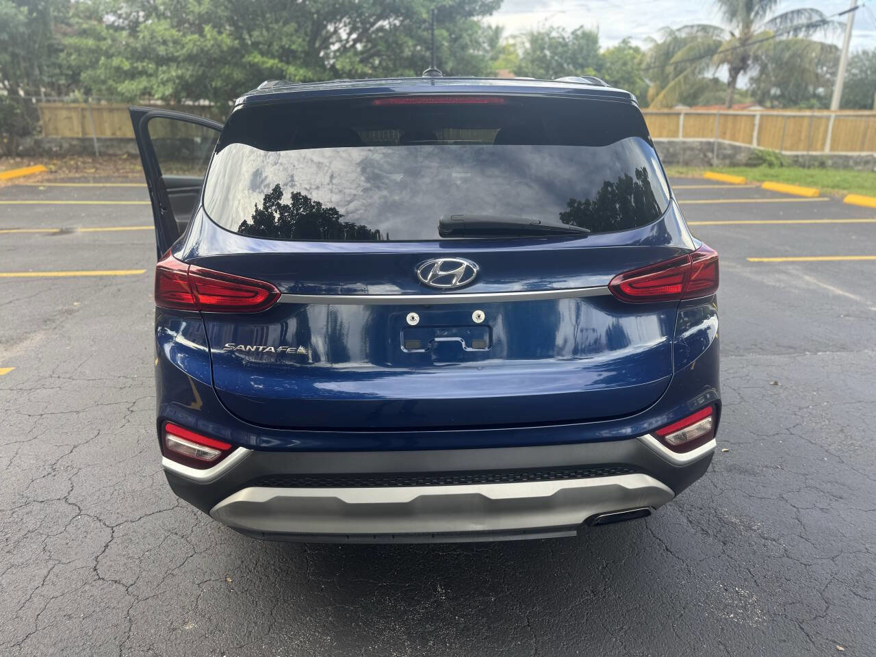 Used 2020 Hyundai Santa Fe SE FWD image 5