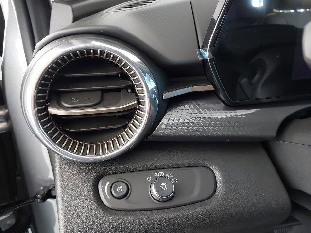 New 2026 Chevrolet Trax ACTIV image 23