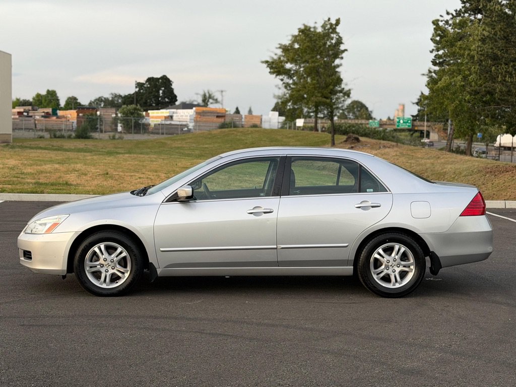 Used 2006 Honda Accord SE image 3