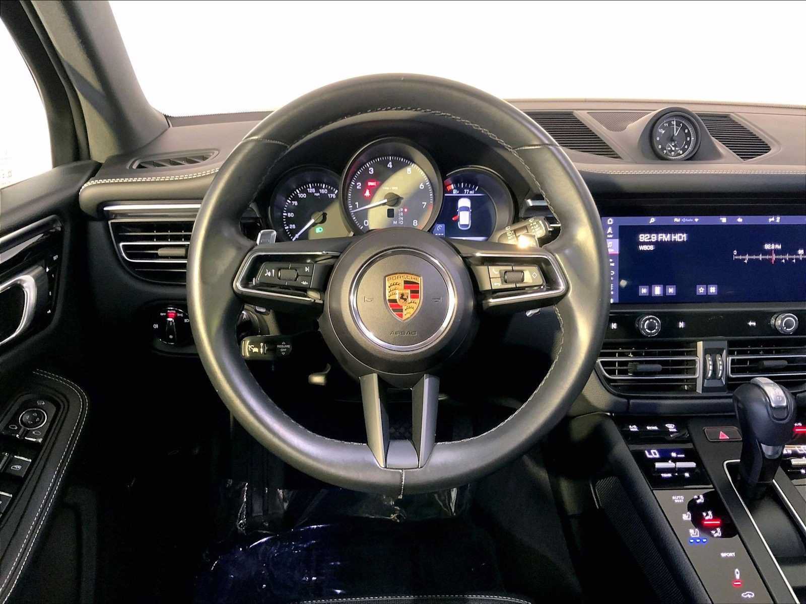 Certified 2024 Porsche Macan S AWD/4WD image 15