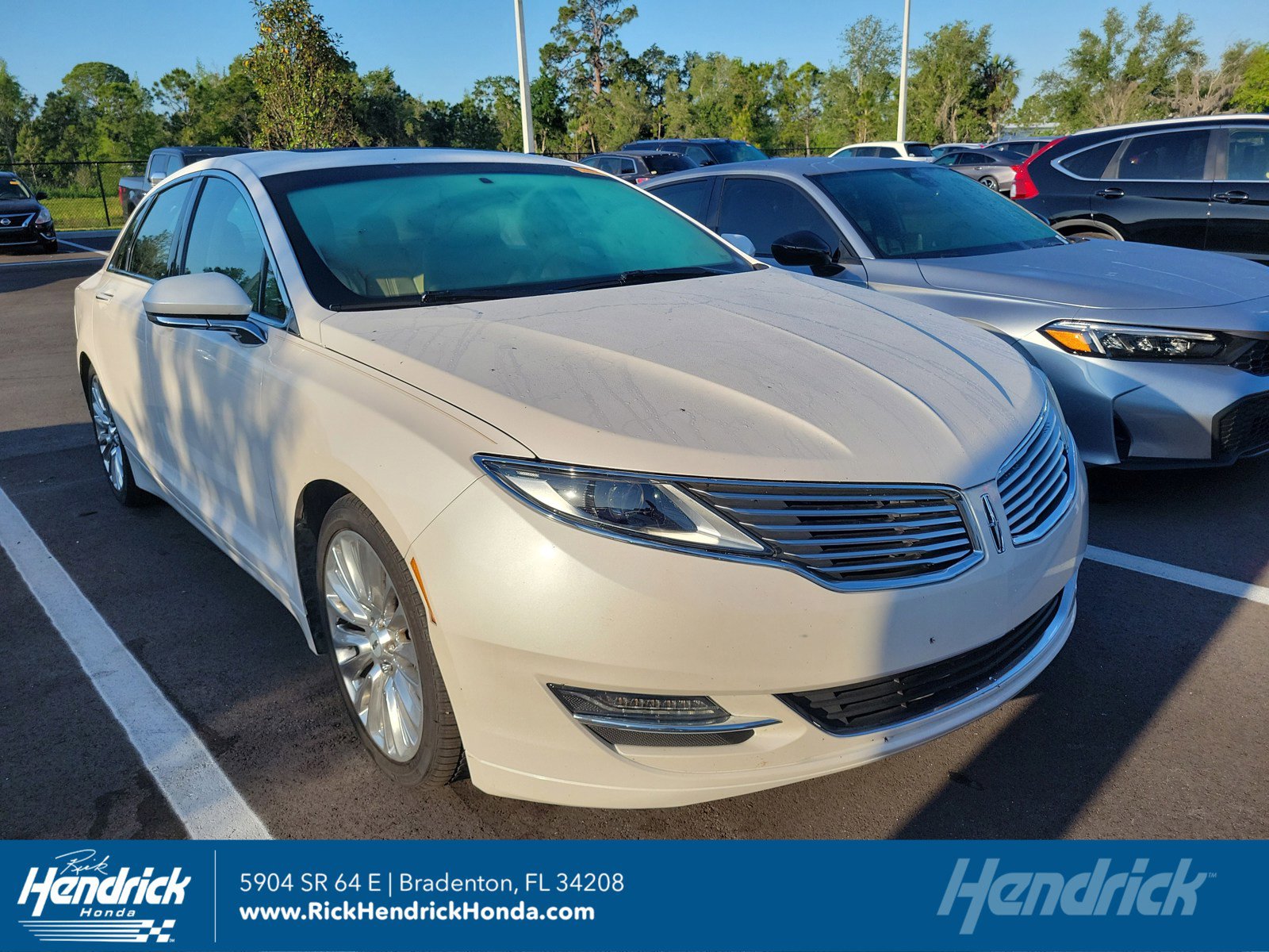 Used 2014 Lincoln MKZ w/ Equipment Group 102A Reserve FWD image 1